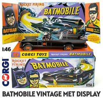 CORGI | BATMOBILE MET BATMAN EN ROBIN MET VITAGE CLASSIC DISPLAY BOX  | 1:46