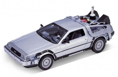 WELLY | BACK TO THE FUTURE DEEL II 'DELOREAN LK' | 1:24