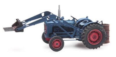 ARTITEC | TRACTOR FORDSON MET VOORLADER (KANT EN KLAAR) | 1:87